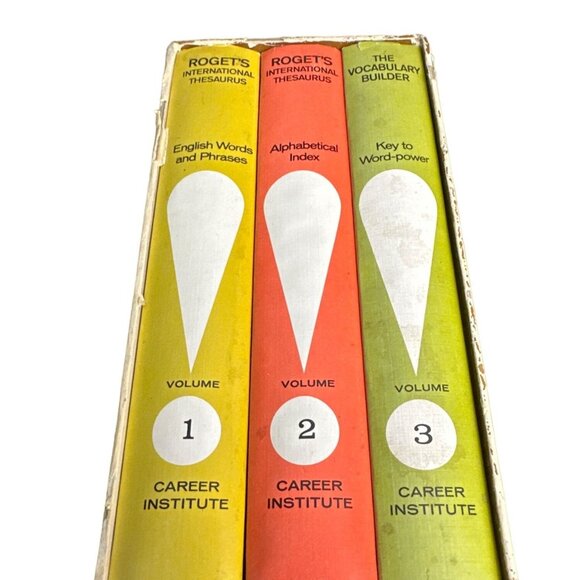 Roget's International Thesaurus and Vocabulary Builder : Complete Word Reference - Picture 3 of 13